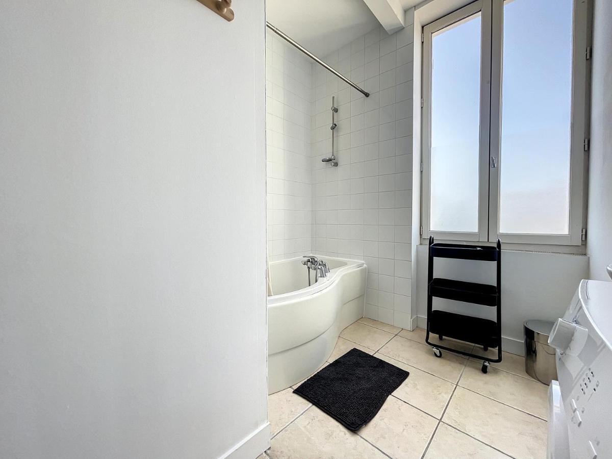 L'Ecrin Des Ecoles Apartamento Saint-Rambert-dʼAlbon Exterior foto
